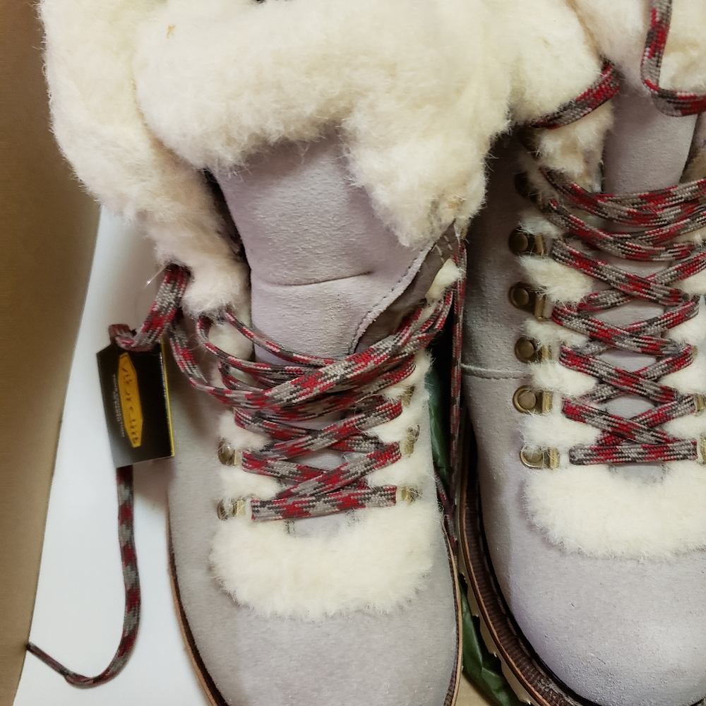 EDDIE BAUER Boots